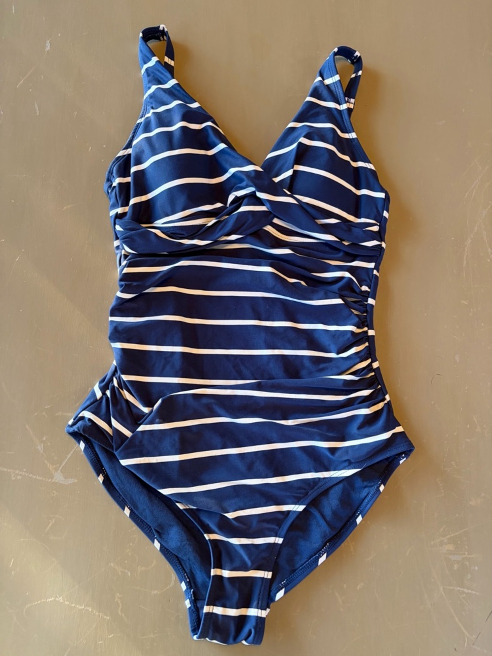 Nip Tuck Striped One Piece Swimsuit Ruched Tummy Control Women's Size 6 Multifit